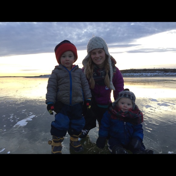 Meet your Posher, Laura - Picture 1 of 1